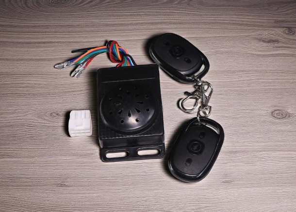 Alarm kit